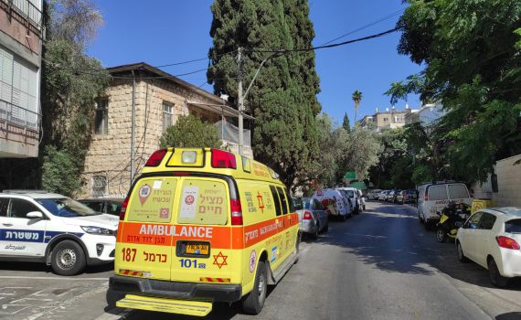 במצב ריקבון מתקדם: גבר נמצא ללא סימני חיים בביתו