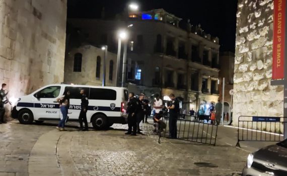 נתפס המחבל שניסה לדקור שוטרים בהר הבית