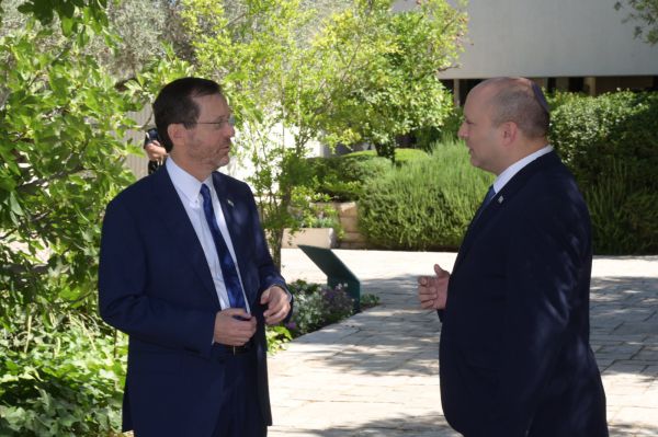 נפרד מהתפקיד: בנט והרצוג בפגישת סיכום