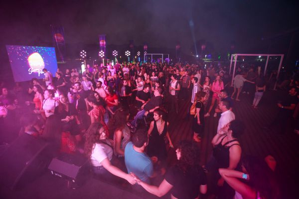 פותחים את הקיץ: המסיבה הזוהרת של קשת 12