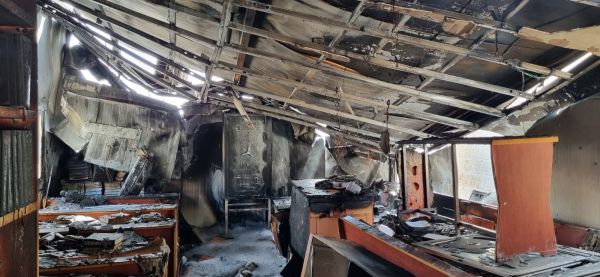 שריפה בבית כנסת: לוחמי האש חילצו את ספר התורה