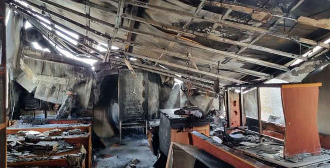 שריפה בבית כנסת: לוחמי האש חילצו את ספר התורה