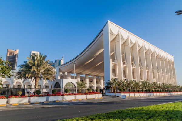 לא רק בישראל: נסיך כוויית הודיע על פיזור הפרלמנט