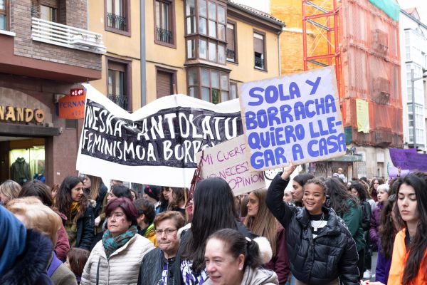 הרשת סוערת: הכוכבות הגדולות מגיבות לפסיקת ההפלות