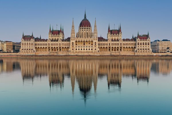 נדיר ושונה מהכנסת: כך מפזרים פרלמנטים בעולם