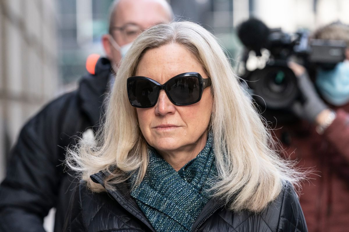 20 שנים בכלא לשותפתו לפשע של ג'פרי אפשטיין