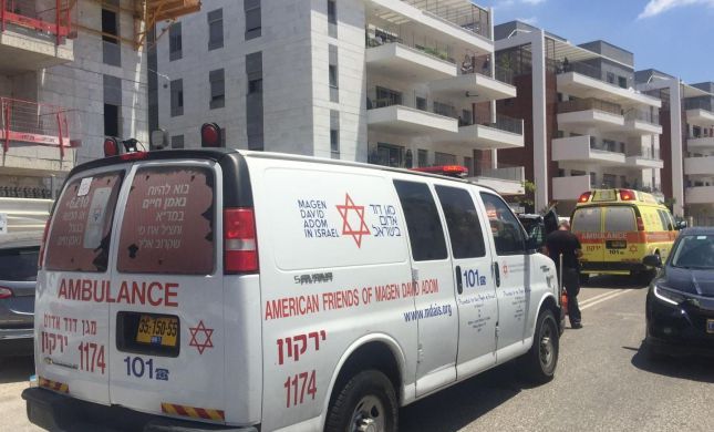  בת 14 נפלה מגובה בבניין ופונתה לבית החולים ברזילי