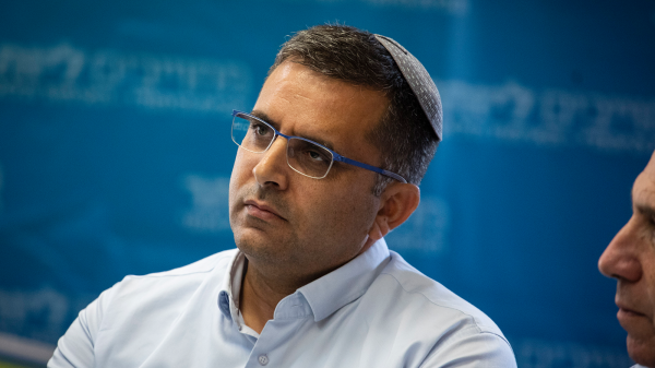 השר סופר: בצבא רגילים לקחת אחריות – בפוליטיקה לא