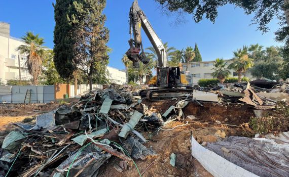 סוף עידן: עיריית ת"א הרסה את בית הכנסת 'בר כוכבא'