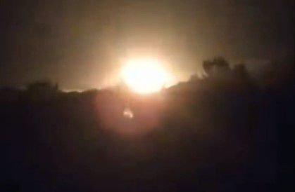 יוון: מטוס תובלה התרסק, חשש לחיי אנשי הצוות