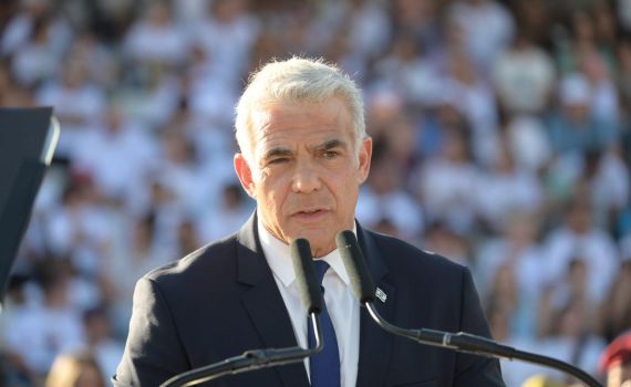 לפיד בנאום פומבי ראשון: "להחזיר את האמון"