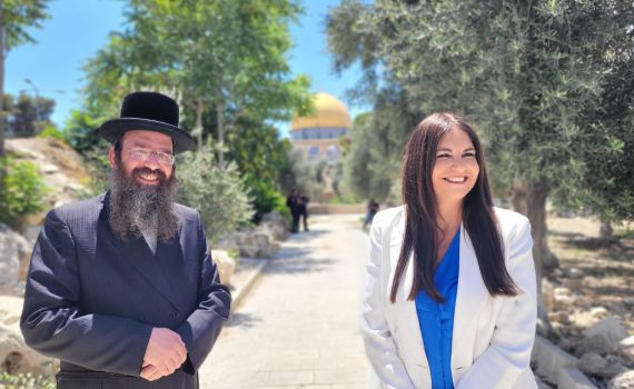 להצלחה בפריימריז: ח"כ קרן ברק עלתה להר הבית