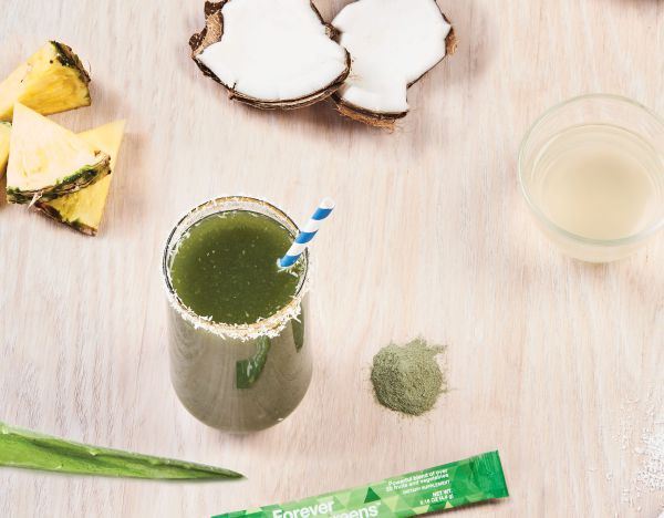 יום האלוורה: מתכון לשייק "ירוק-א-קולדה"