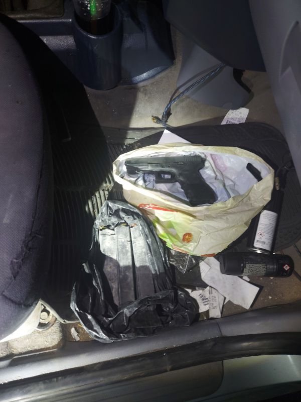 לפני רצח? המשטרה תפסה ערבים עם אקדח טעון