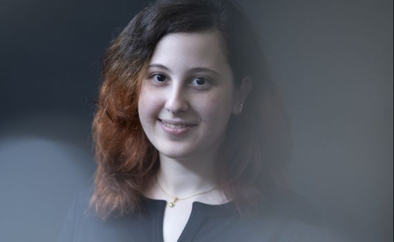 הסטודנטית הדתייה שמעצבת בהשראת הדת