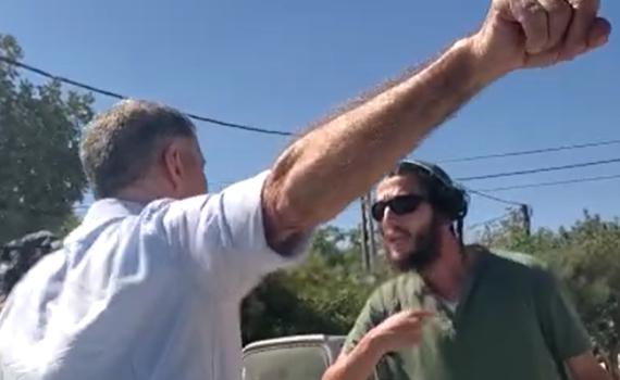 צפו: תושב יצהר מגרש את יאיר גולן מהיישוב