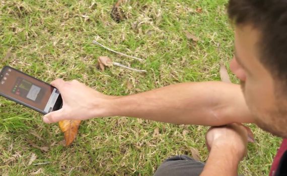 ידעתם שהסמארטפון יכול לשמש כגלאי מתכות?