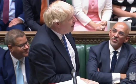 "אסטה לה ויסטה בייבי": ג'ונסון נפרד | צפו