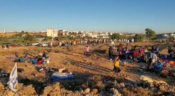 בצל העימותים; יום שני ליישובים החדשים