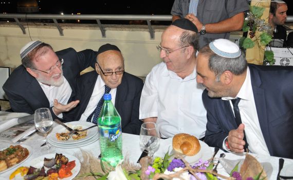 בציונות הדתית סופדים: "איש גדול חי בתוכנו"