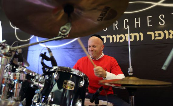 אחרי הסערה שעורר: המגיש החרדי מגלה למי הוא יצביע