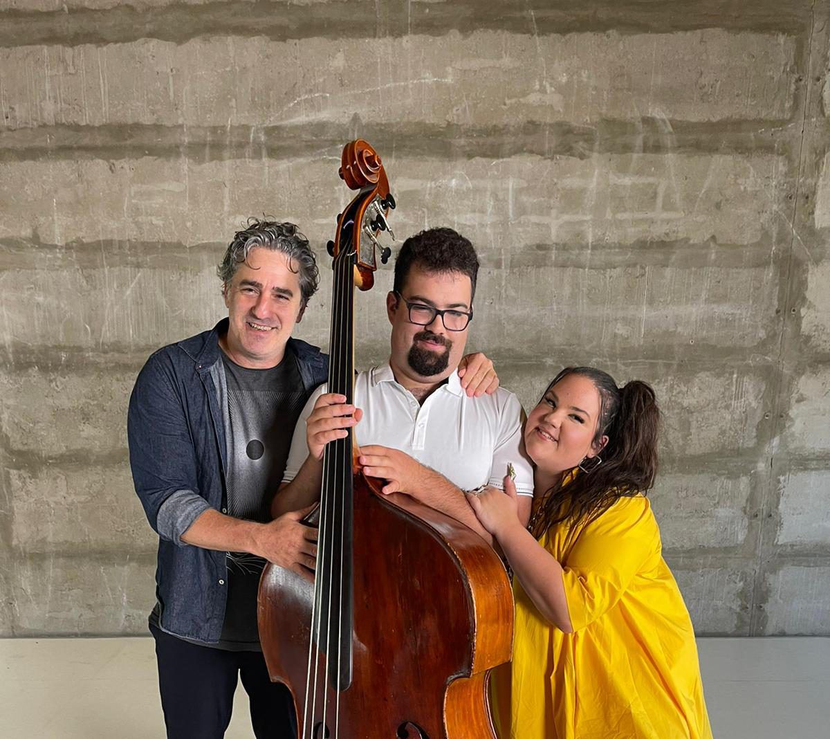 נטע ברזילי בשיתוף פעולה עם אחיה רון