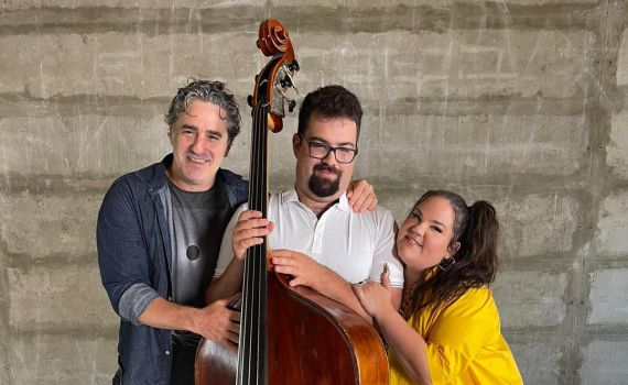 נטע ברזילי בשיתוף פעולה עם אחיה רון