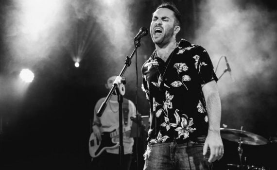 הזמר והיוצר איתן פלד בשיתוף פעולה חדש