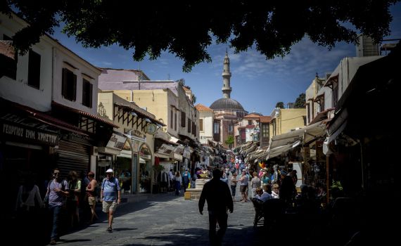 יוון אישרה: העצור הישראלי יוכל לחזור לארץ