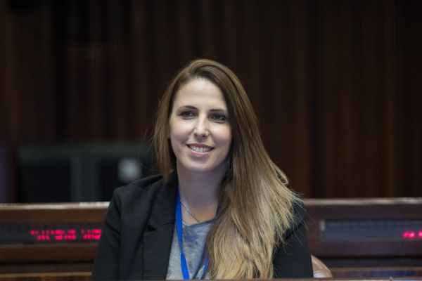 לפיד יודע? מיכל שיר הציעה – החלת ריבונות ביו"ש