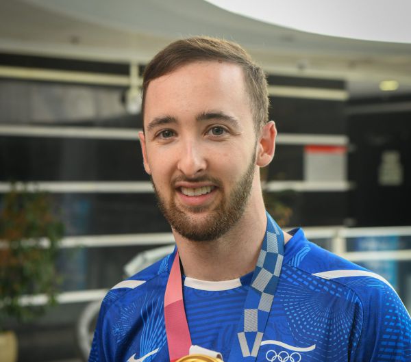 כבוד: זהב שני לארטיום דולגופיאט באליפות אירופה