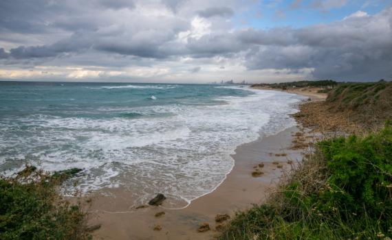 עצוב: אב ובתו נמצאו ללא רוח חיים בחוף פלמחים