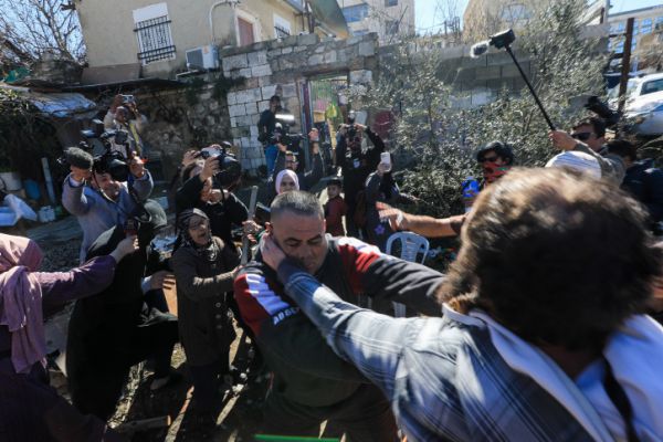 תושבי שמעון הצדיק הגישו תביעה נגד פורע ערבי
