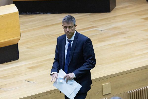 אחרי הפרידה משקד: הנדל לא יתמודד בבחירות לכנסת