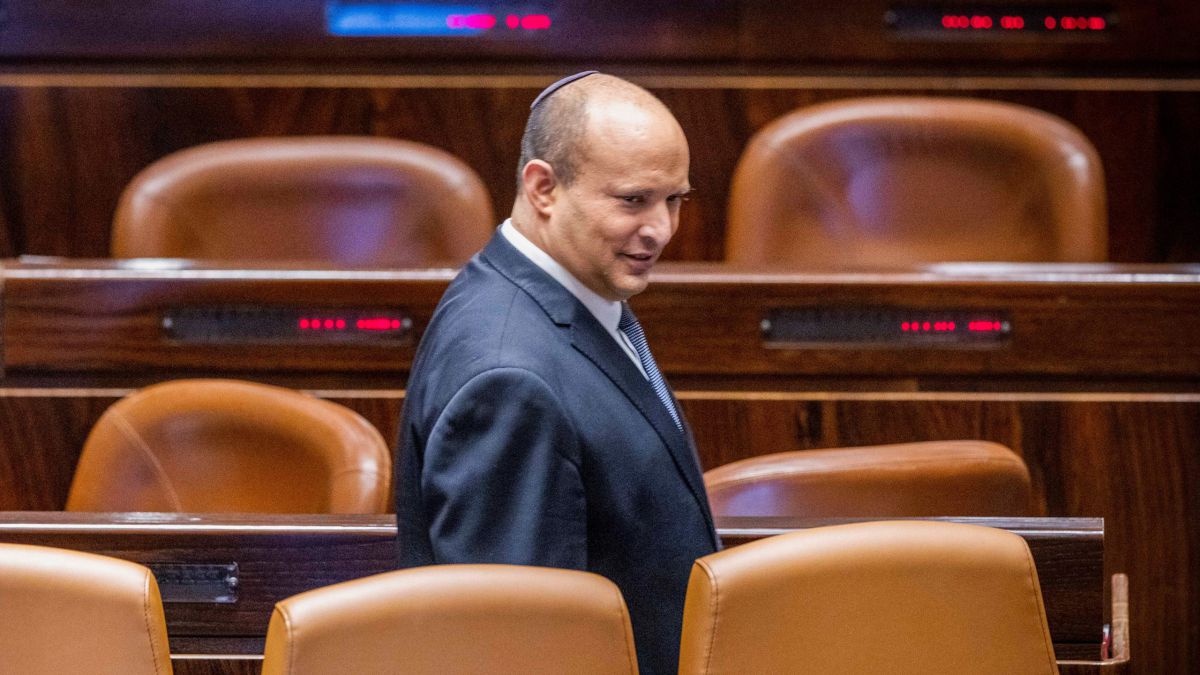 בנט העביר את הכסף שקיבל לעמותה למשפחות שכולות