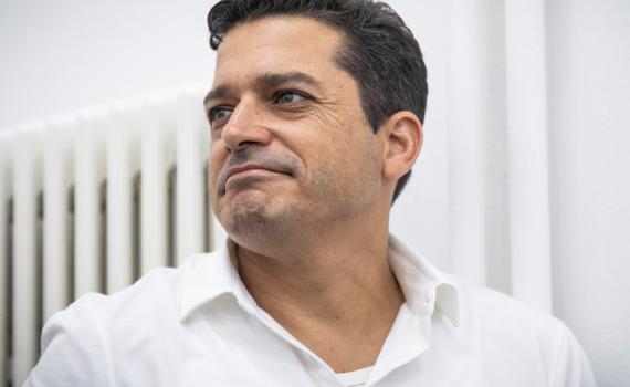 קונסרבטיבי או לא? לאיזה זרם עמיחי שיקלי שייך