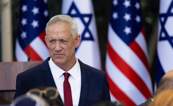 "עלינו להישאר מאוחדים": גנץ נגד לפיד ונתניהו