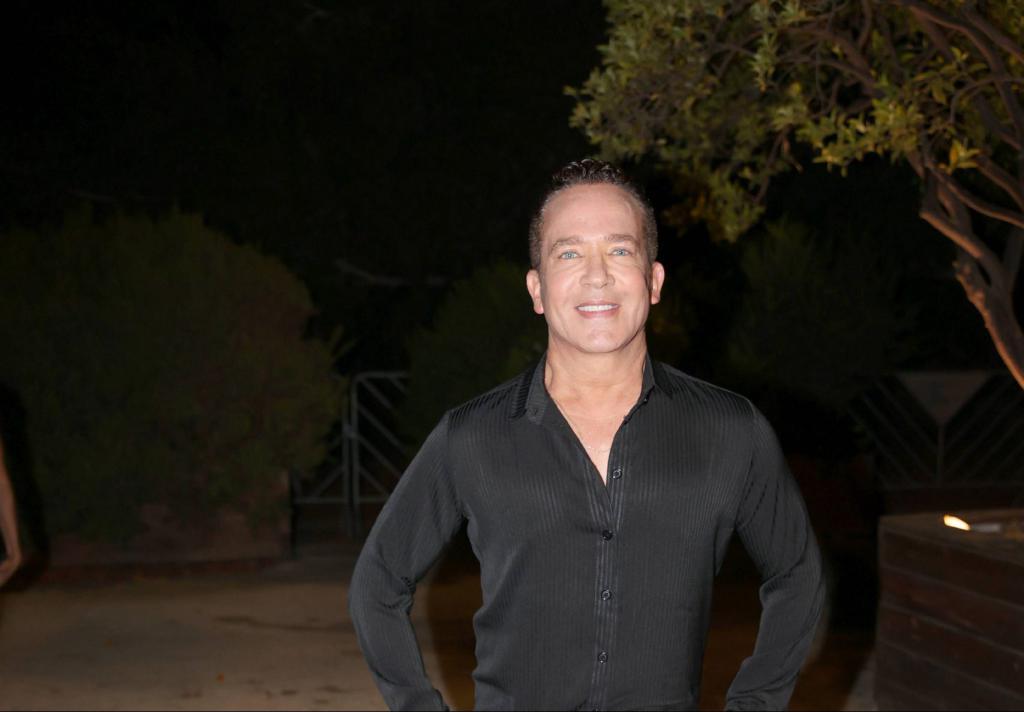 גיא פינס נגד תחליף החלב הכשר: "לא הייתי רוכש או נוגע"