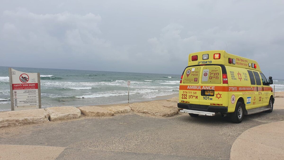 גבר כבן 50 התמוטט בים באילת, מצבו קשה