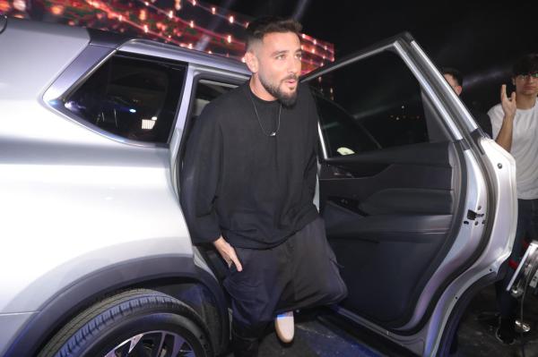 למרות שדיירים הצדיעו במועל יד: הם יישארו בבית האח הגדול