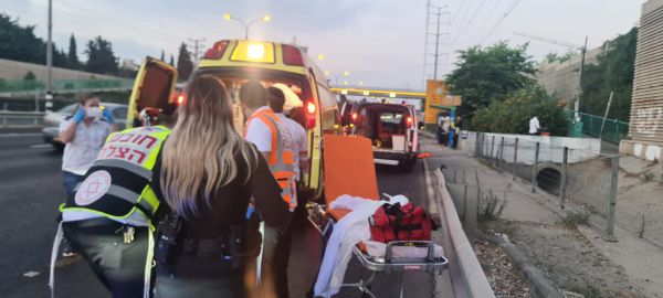 חשד לפיגוע דקירה: גבר נפצע קשות בגבעת שמואל