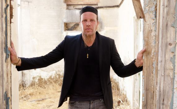 בוצר בסינגל חדש: "אור גנוז"