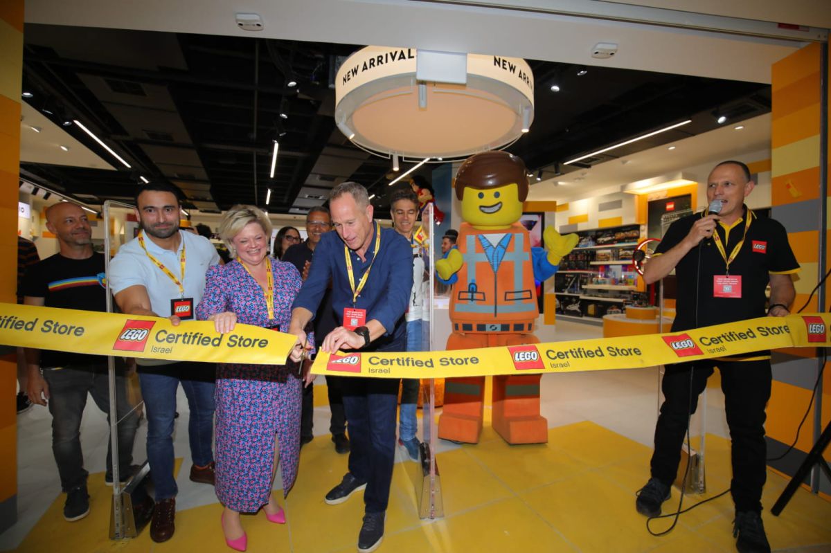 עם דגם מיוחד של וונדר וומן: חנות לגו הושקה בישראל