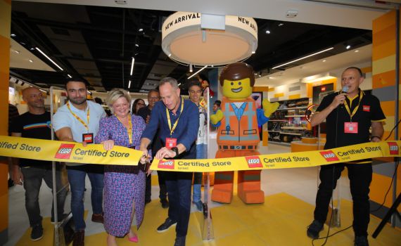 עם דגם מיוחד של וונדר וומן: חנות לגו הושקה בישראל