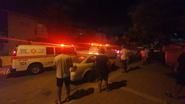 גבר כבן 50 מת מפצעיו לאחר שנדקר; חשוד נעצר