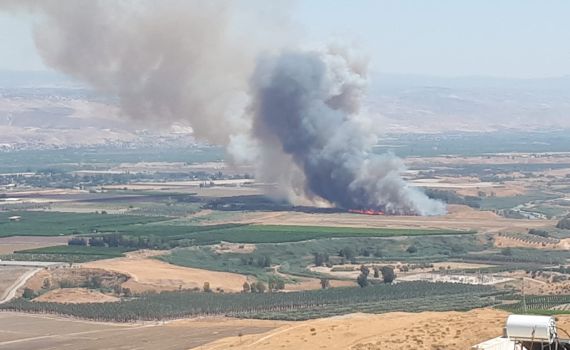 שריפה סמוך לאפיקים: 4 מסוקי כיבוי הוזנקו
