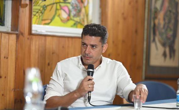 צפו: שיקלי מסביר מתי יהיה אפשר לשתף את עבאס