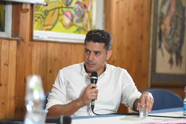 צפו: שיקלי מסביר מתי יהיה אפשר לשתף את עבאס