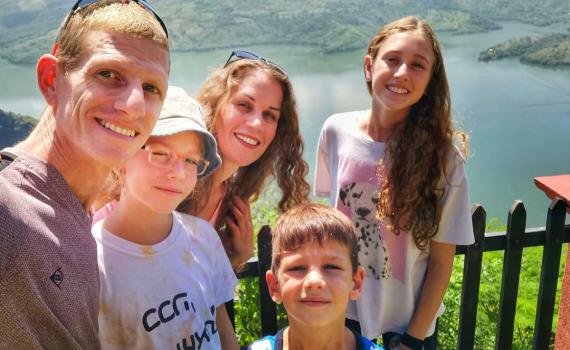 חיים את החלום: המשפחה שגילתה איך לחיות נכון