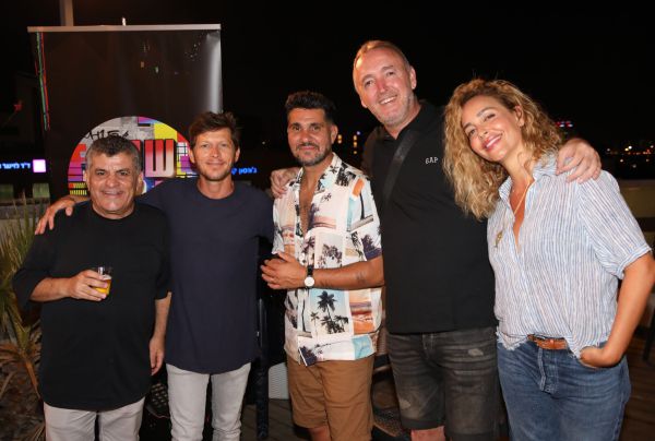 קורע: שנות ה-90 בספיישל פספוסים | צפו